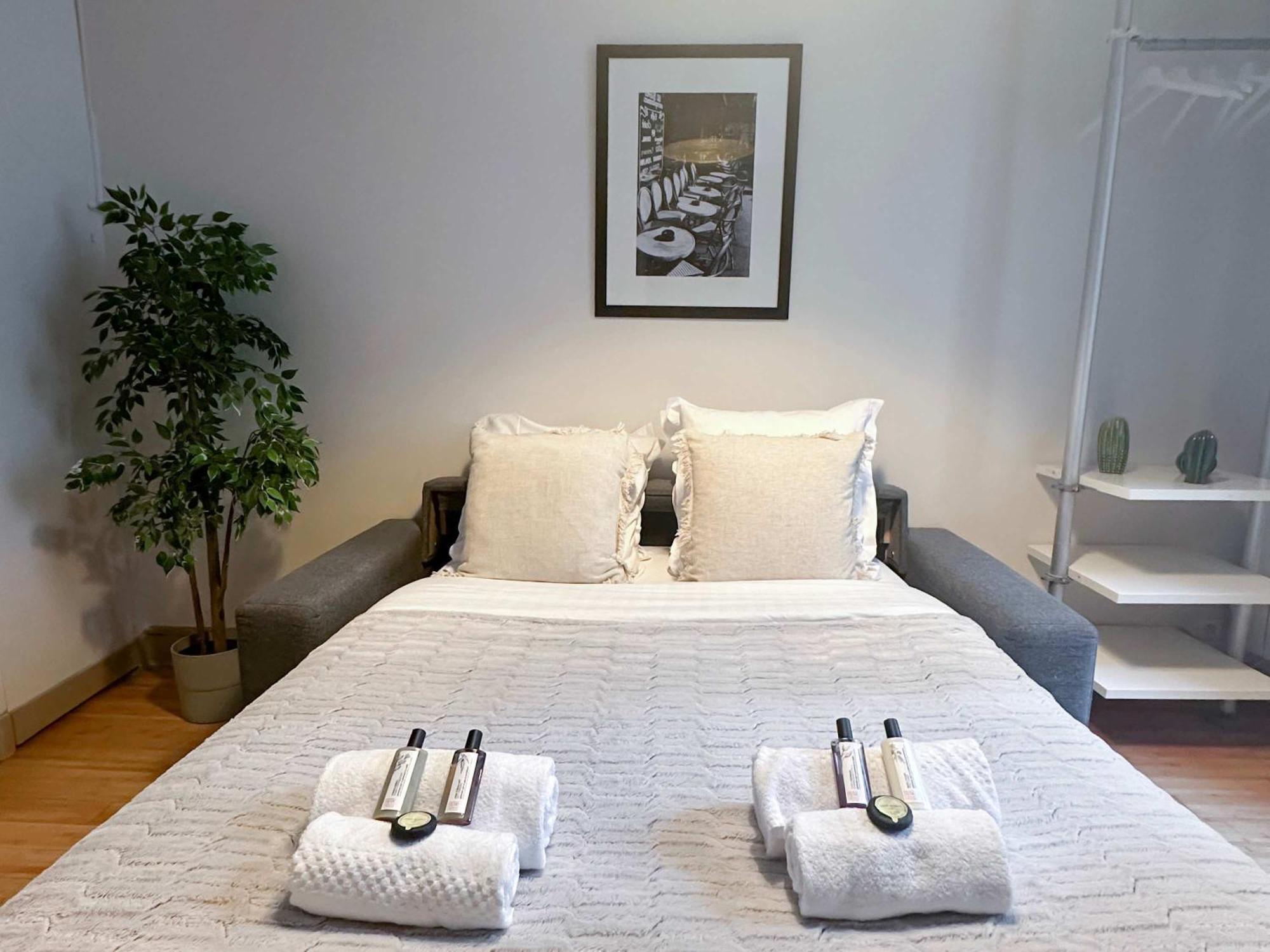 Renovated Champs-Elysees Retreat Apartment Paris Bagian luar foto