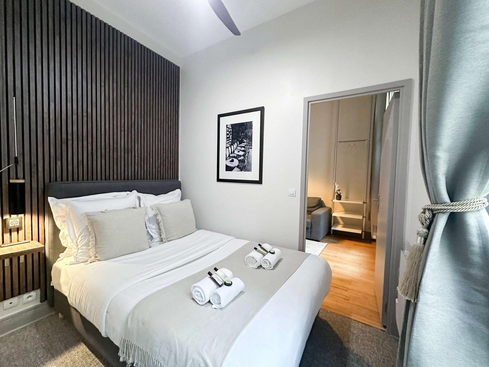 Renovated Champs-Elysees Retreat Apartment Paris Bagian luar foto