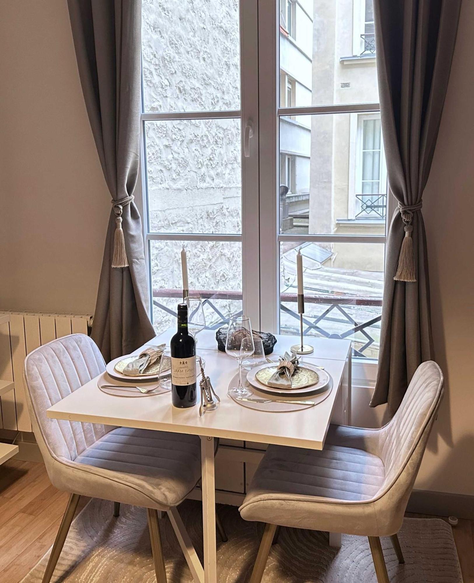 Renovated Champs-Elysees Retreat Apartment Paris Bagian luar foto